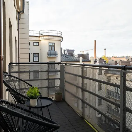 1br Penthouse With Sauna & Rooftop Terrace *